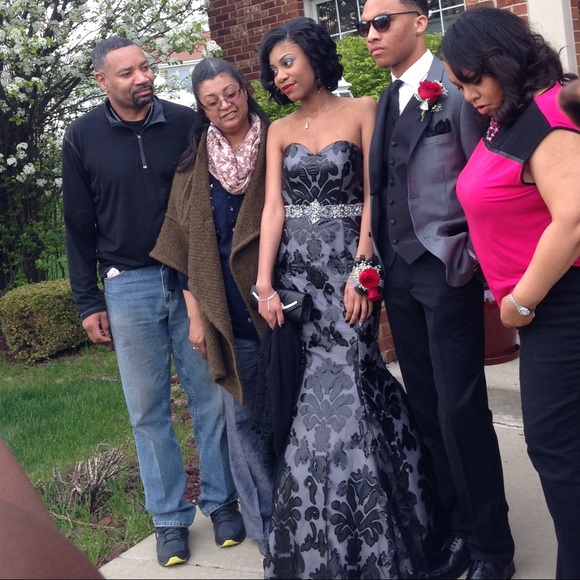 Prom Dress - Picture 3 of 4