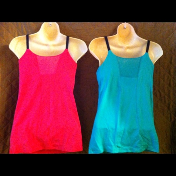 CHAMPION Exercise Tank Tops - Picture 2 of 3