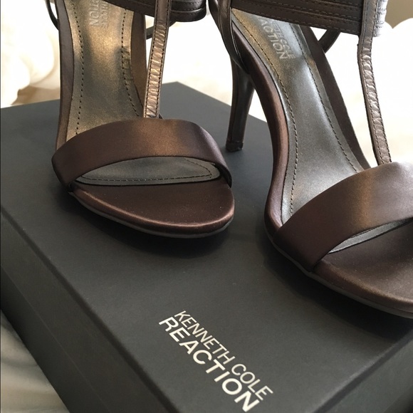 🎉Brand new 🎉Kenneth Cole heels