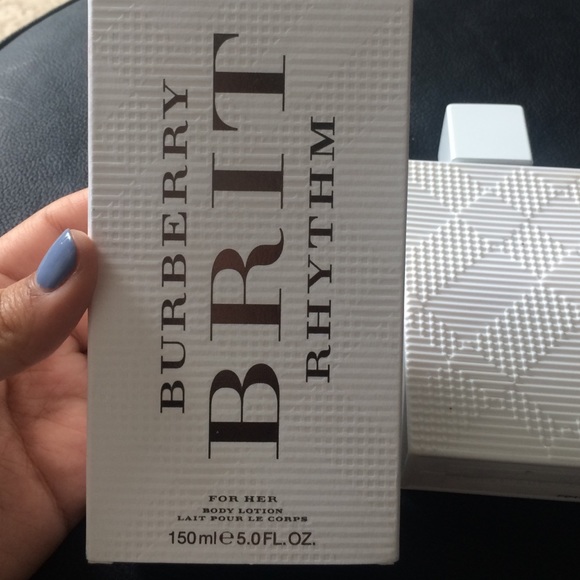 Burberry Brit Rhythm for her lotion - Picture 3 of 3