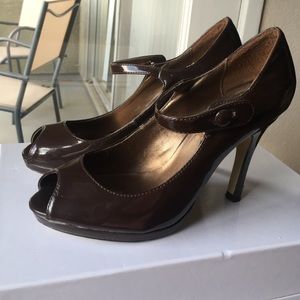 Steve Madden Brown Patten Leather Peep Toe Heel