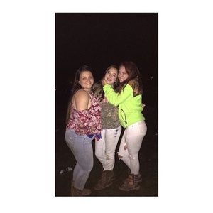 Meet your Posher, Alyssa