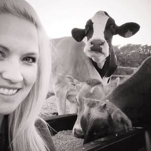 Meet your Posher, Alicia