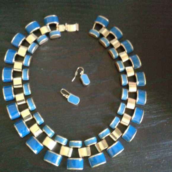 Royal blue necklace n earrings