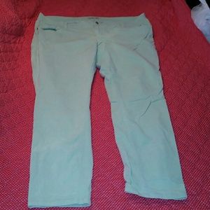 Old Navy skinny mint colored corduroys