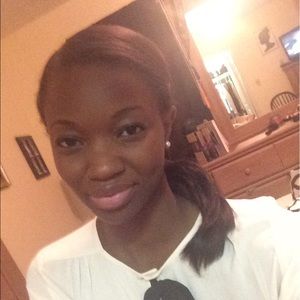 Meet your Posher, Deseray