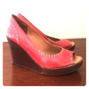 Nicole Wedges "Drew"