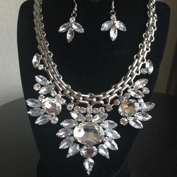 Jewelry - Sparkling Temptation Statement Necklace  &Earrings