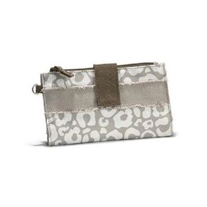 Thirty-one Retro Metro wallet