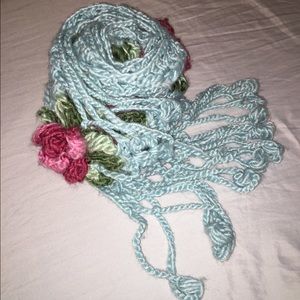 Floral knit scarf!