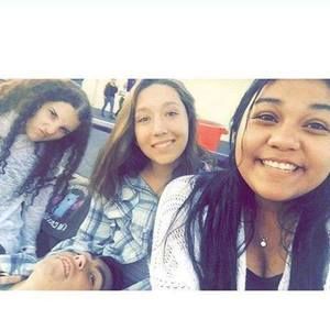 Meet your Posher, Sydnie caitlyn