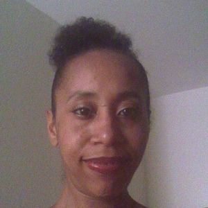 Meet your Posher, Leslie