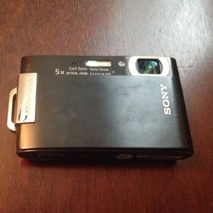 🎈SALE🎈Sony Cyber-shot DSC-T200