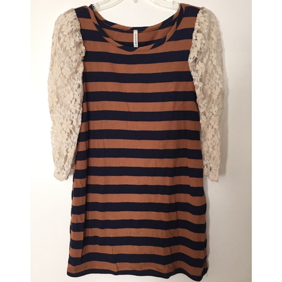 Audrey3+1 lace shift dress
