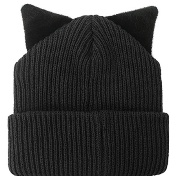 Cat ear beanie black