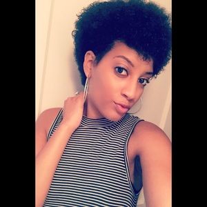 Meet your Posher, Ambrey