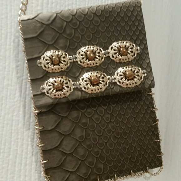 Chain woven embellished  pouch necklace