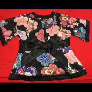 Bisou Bisou 16w Multicolored Kimono Satin Top