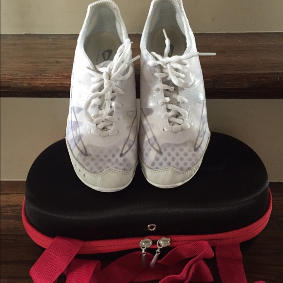 NFINITY Shoes Nfinity Vengeance Cheer Shoes Size 55 Worn