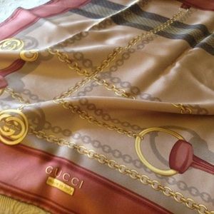 Gucci scarf.  100% authentic.