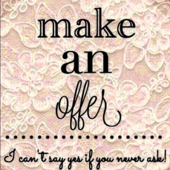 Meet your Posher, Stacy - Picture 2 of 2