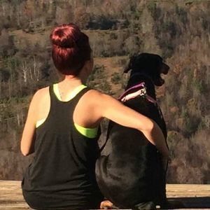 Meet your Posher, Caitlin