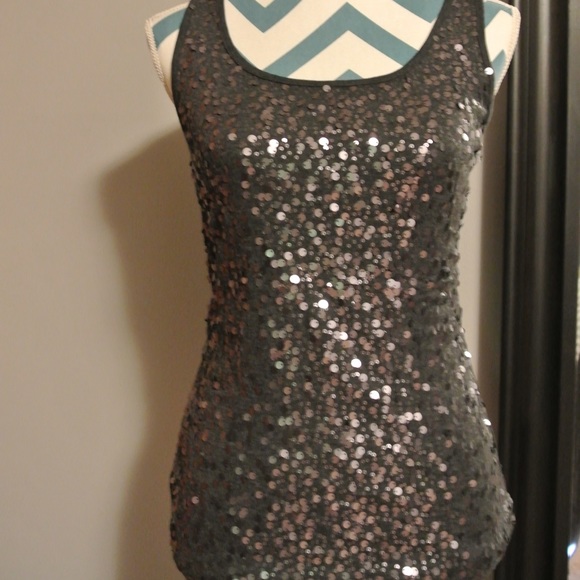 Sequin Tank Top - Picture 2 of 3