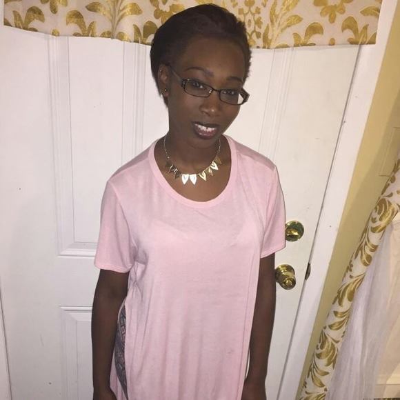 Meet your Posher, Aundrea - Picture 1 of 1