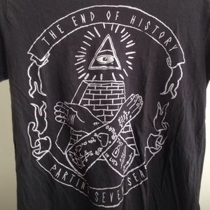 Cotton On Tops - HOLD All Seeing Eye Tee Cotton On Tops - HOLD All Seeing Eye Tee