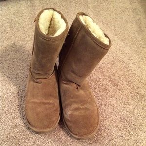 Bear paw fur boots