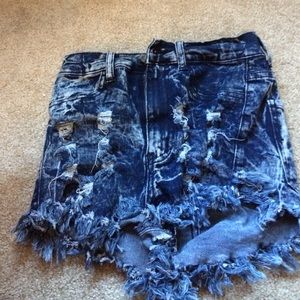 High waisted Destroyed shorts