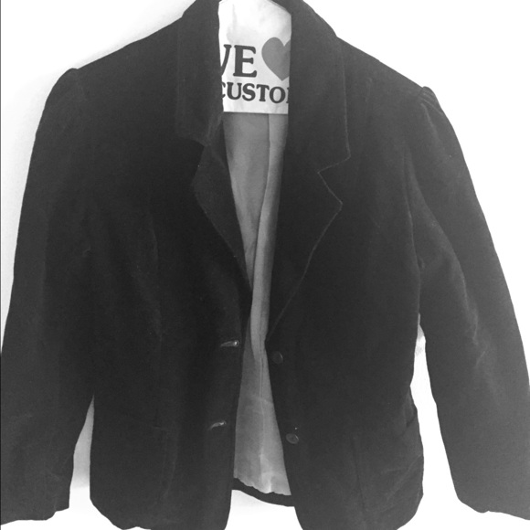 Old Navy black crushed velvet jacket. Size 14
