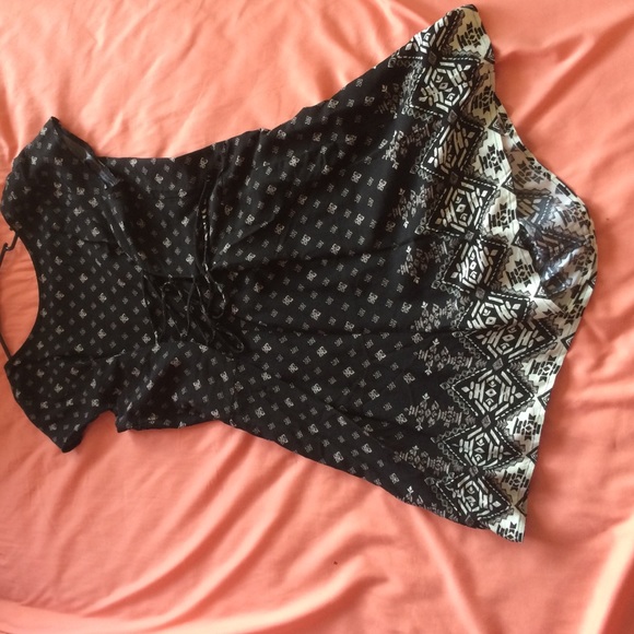 Romper - Picture 2 of 2