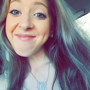 Meet your Posher, Mandy