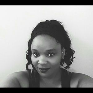 Meet your Posher, Desiree