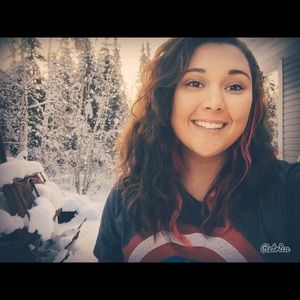 Meet your Posher, Traci