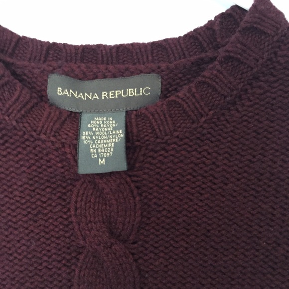 🌟Sold on Merc🌟Banana Republic Cable Knit Sweater - Picture 2 of 2