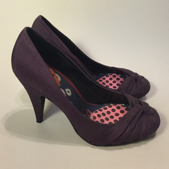 Rocket dog urple silk-like heels