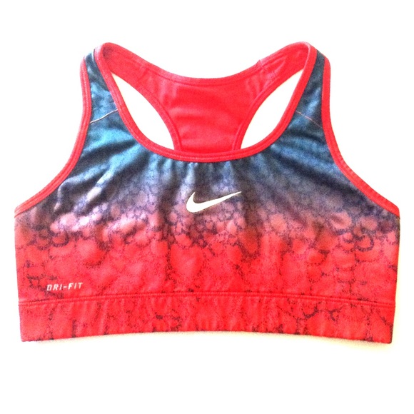 Nike DRI-FIT Sports Bra