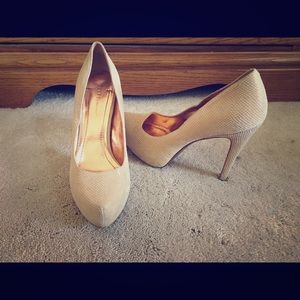 Size 10 BCBG Heels