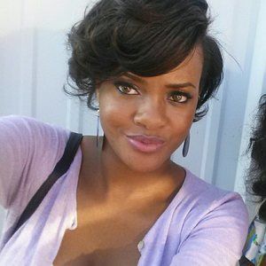 Meet your Posher, Dionne