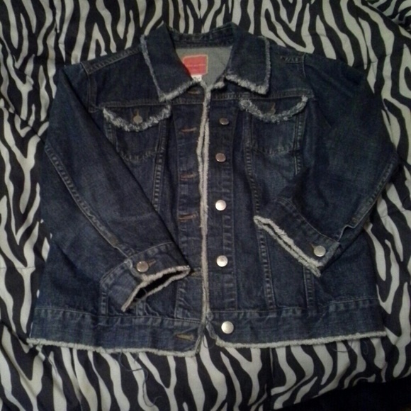 Cropped Isaac Mizrahi denim jacket