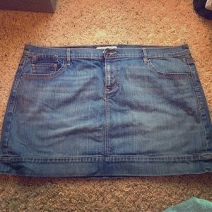 Old Navy Jean skirt size 18