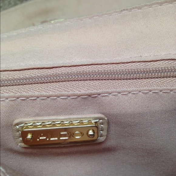 Also ostrich style clutch with chain strap - Picture 2 of 3