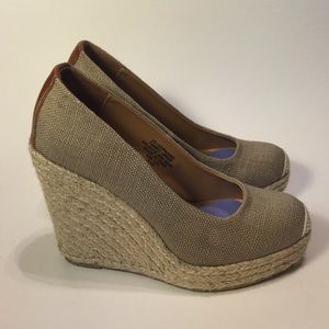 Nine West espadrille wedge