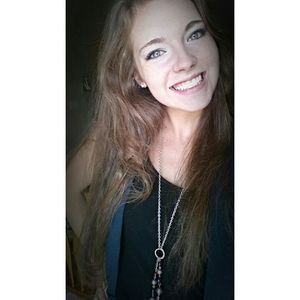 Meet your Posher, Anne