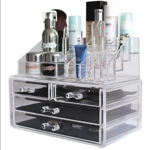Brand new acrylic makeup organizer