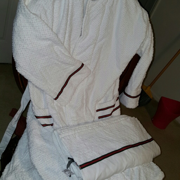 Gucci Other Gucci Bathrob Gucci Towel Set Mens Xl Poshmark