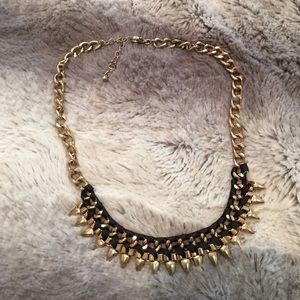 Forever 21 short semi choker statement necklace