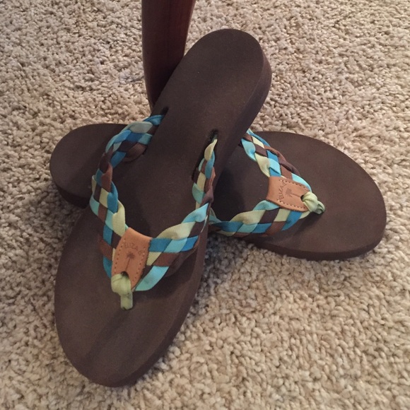 Southern (Eliza B) flip flops